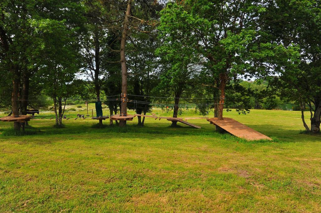 La Lande Du Moulin Hotel Sulniac ภายนอก รูปภาพ
