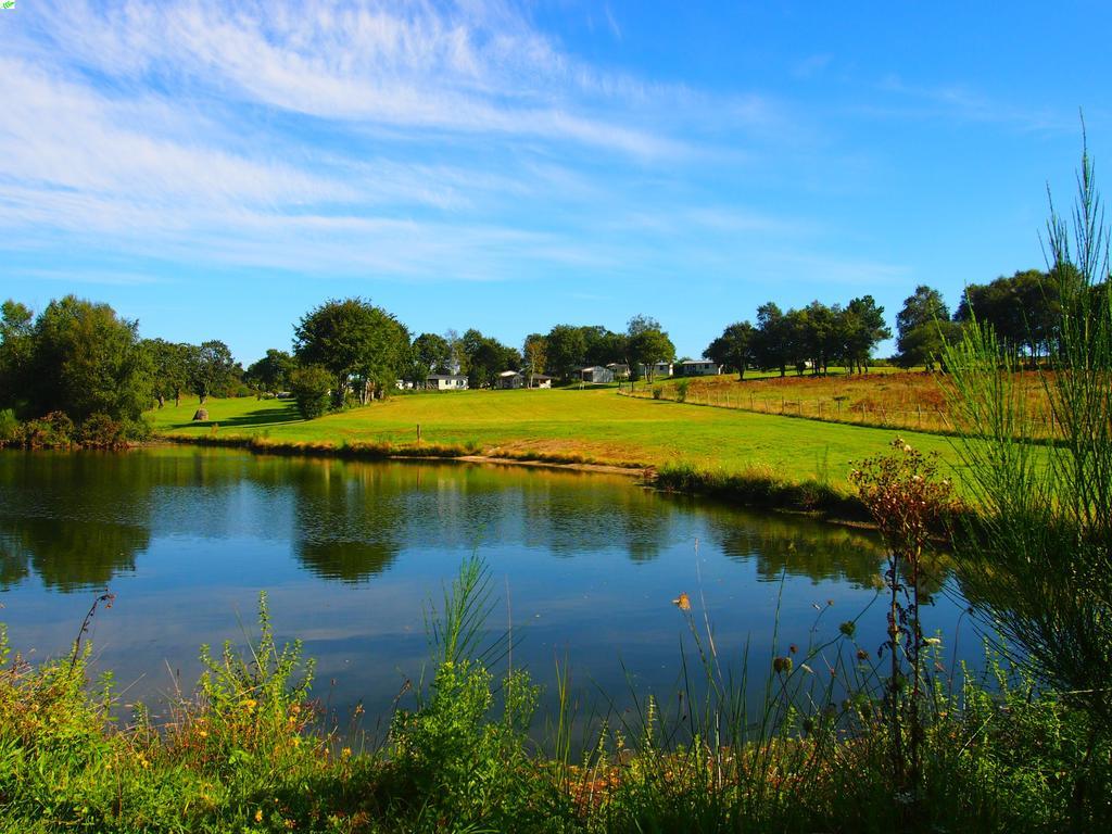 La Lande Du Moulin Hotel Sulniac ภายนอก รูปภาพ